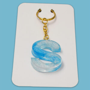 Sky-looking letter S keychain