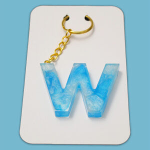 Sky-looking letter W keychain